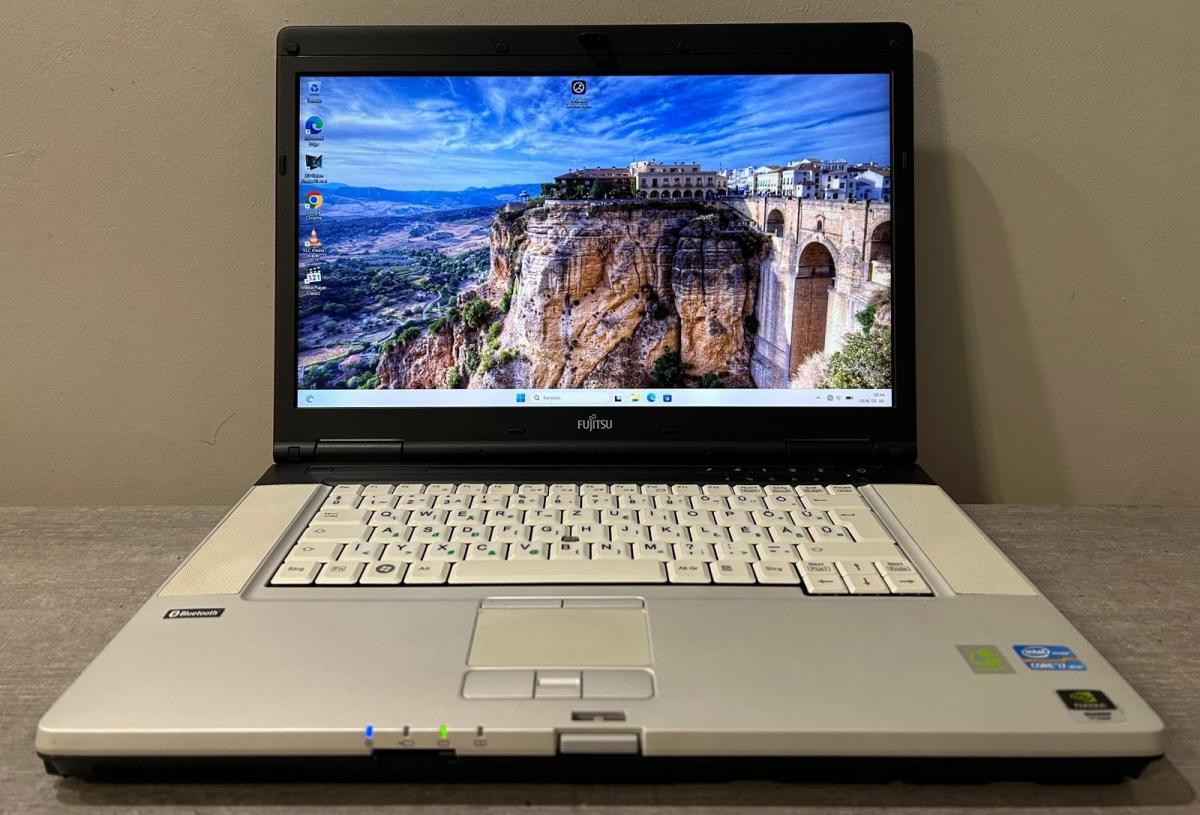 Fujitsu Celsius H710